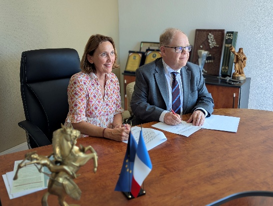 HUNTINGTON UNIVERSITY’S NEWEST INSTITUTE SIGNS AGREEMENT WITH PRESTIGIOUS INTERNATIONAL HUMAN RIGHTS ORGANIZATION